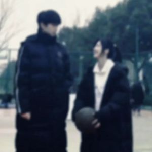 民工赖俊沈莹弹乳琴
